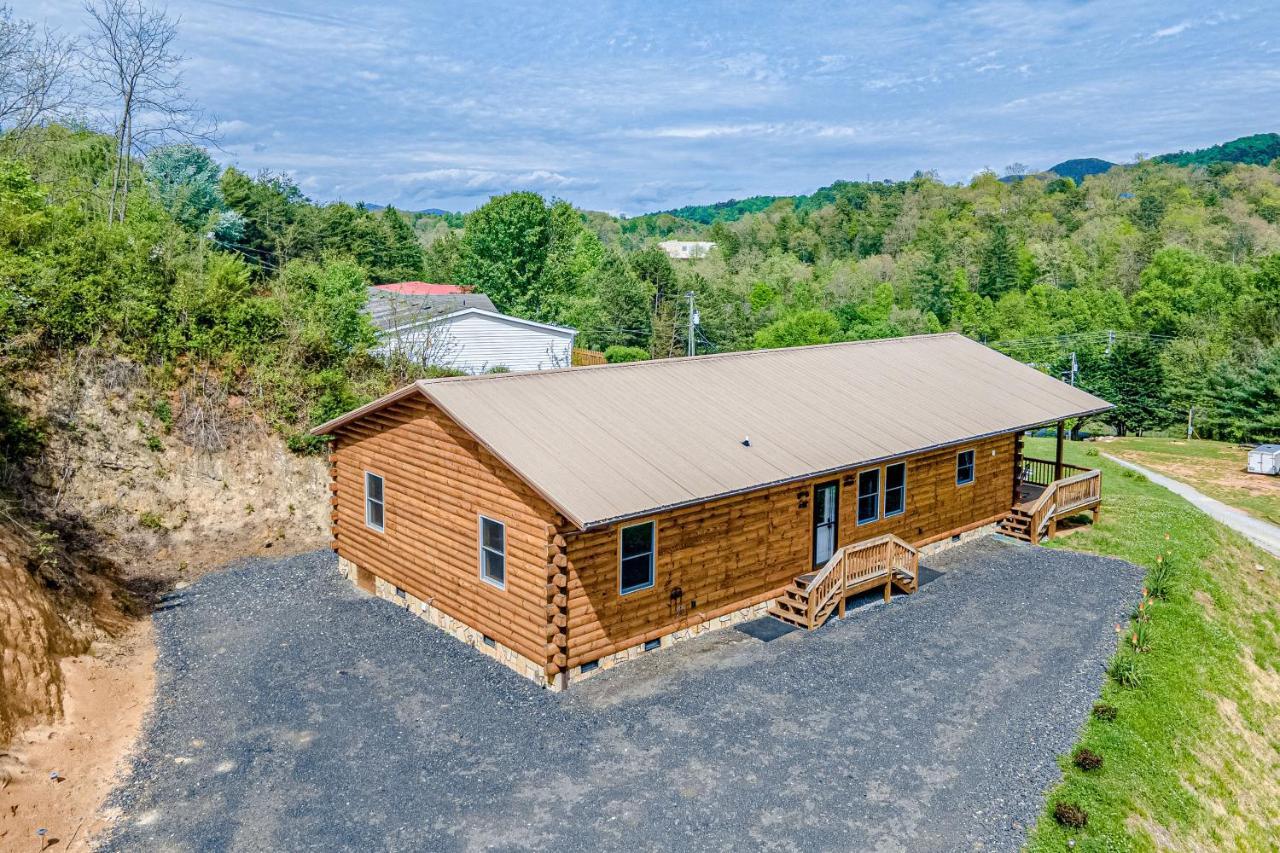 Hilltop Cabin Bryson City Exterior foto
